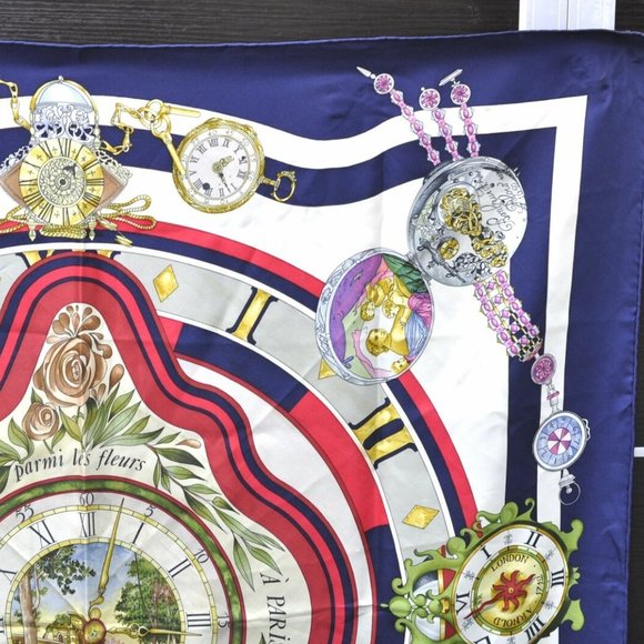 HERMES Carre 90 Scarf "parmi les fleurs je compte les heures" Silk Navy - Picture 10 of 13